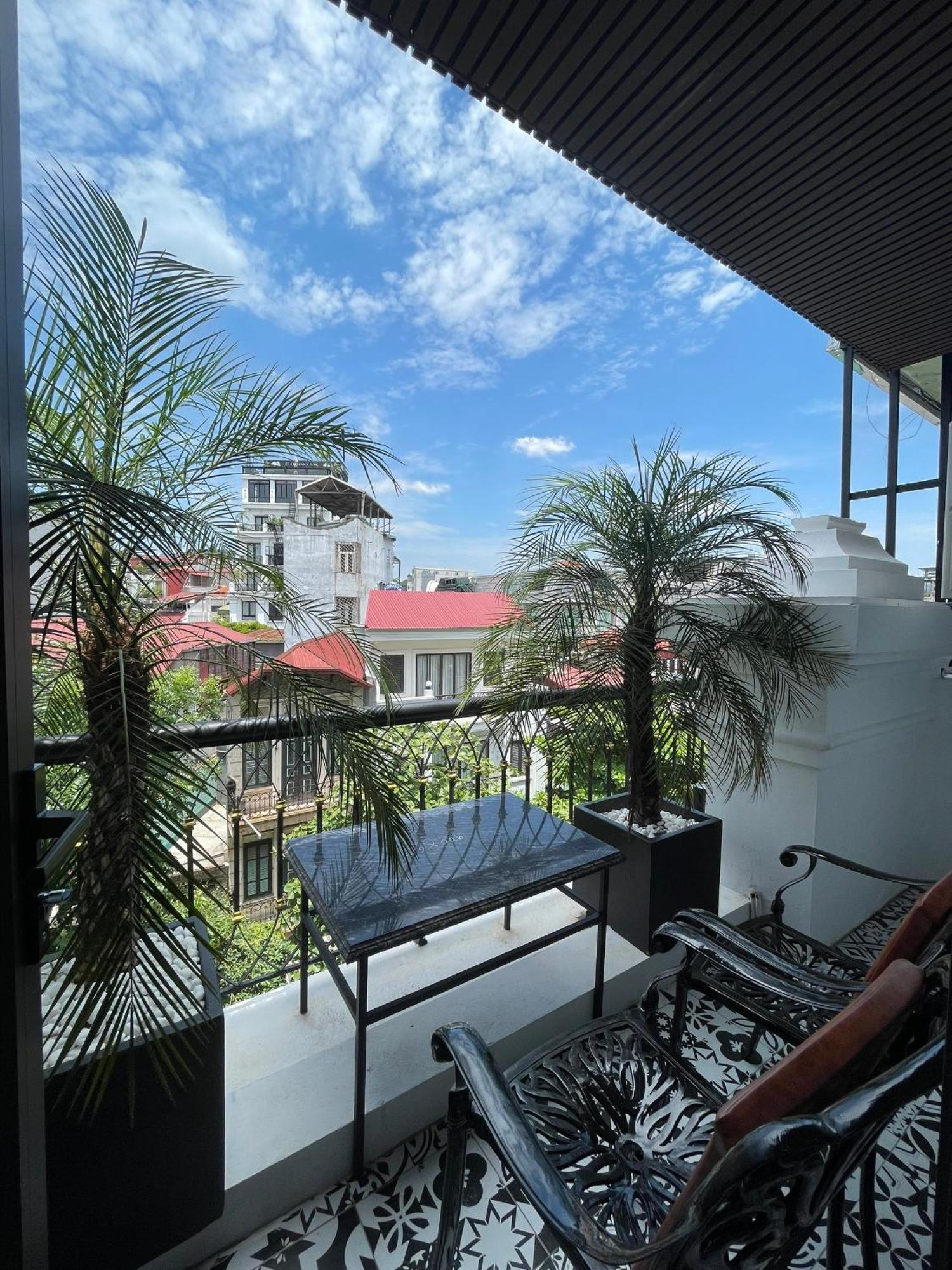 Aquarius Premium Hotel Hanoi Exterior foto